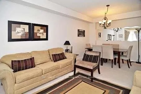 8 Croker Drive, ON L1S 7T3