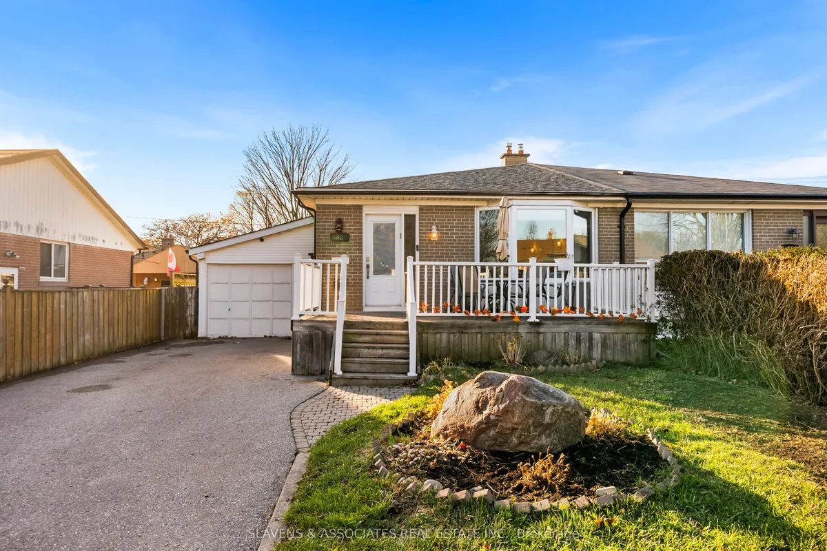 48 Billingsgate Crescent, ON L1S 2R8