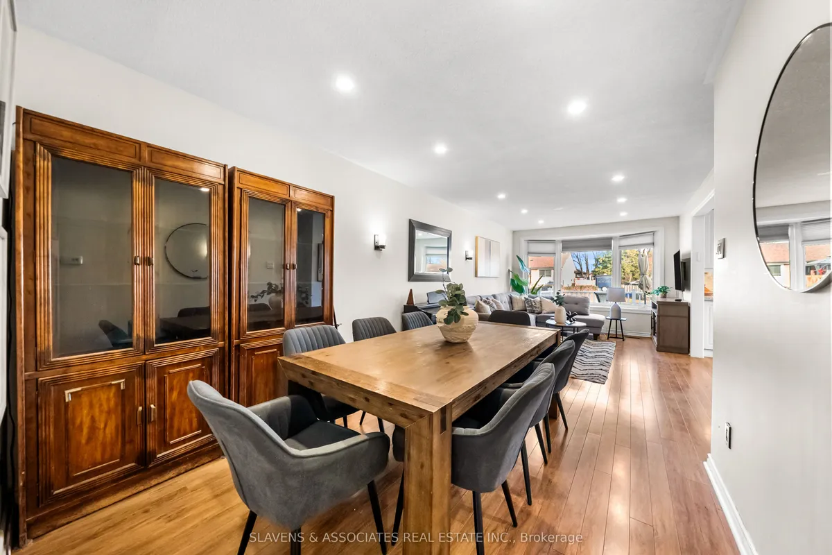 48 Billingsgate Crescent, ON L1S 2R8