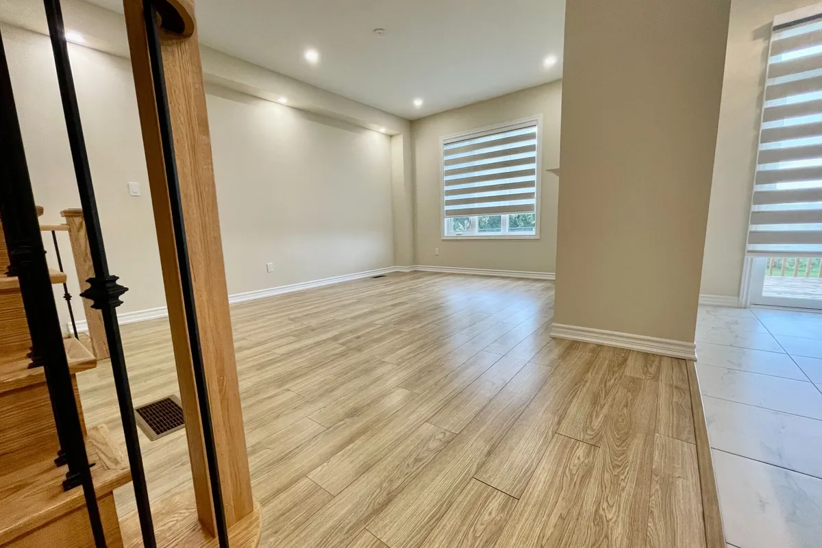 29 Hickling Lane, ON L1T 0P9