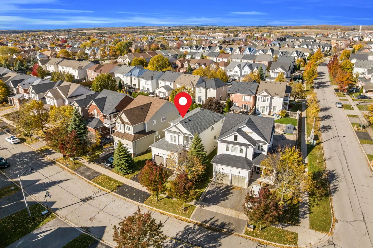 73 Kenilworth Crescent, ON L1M 2M7