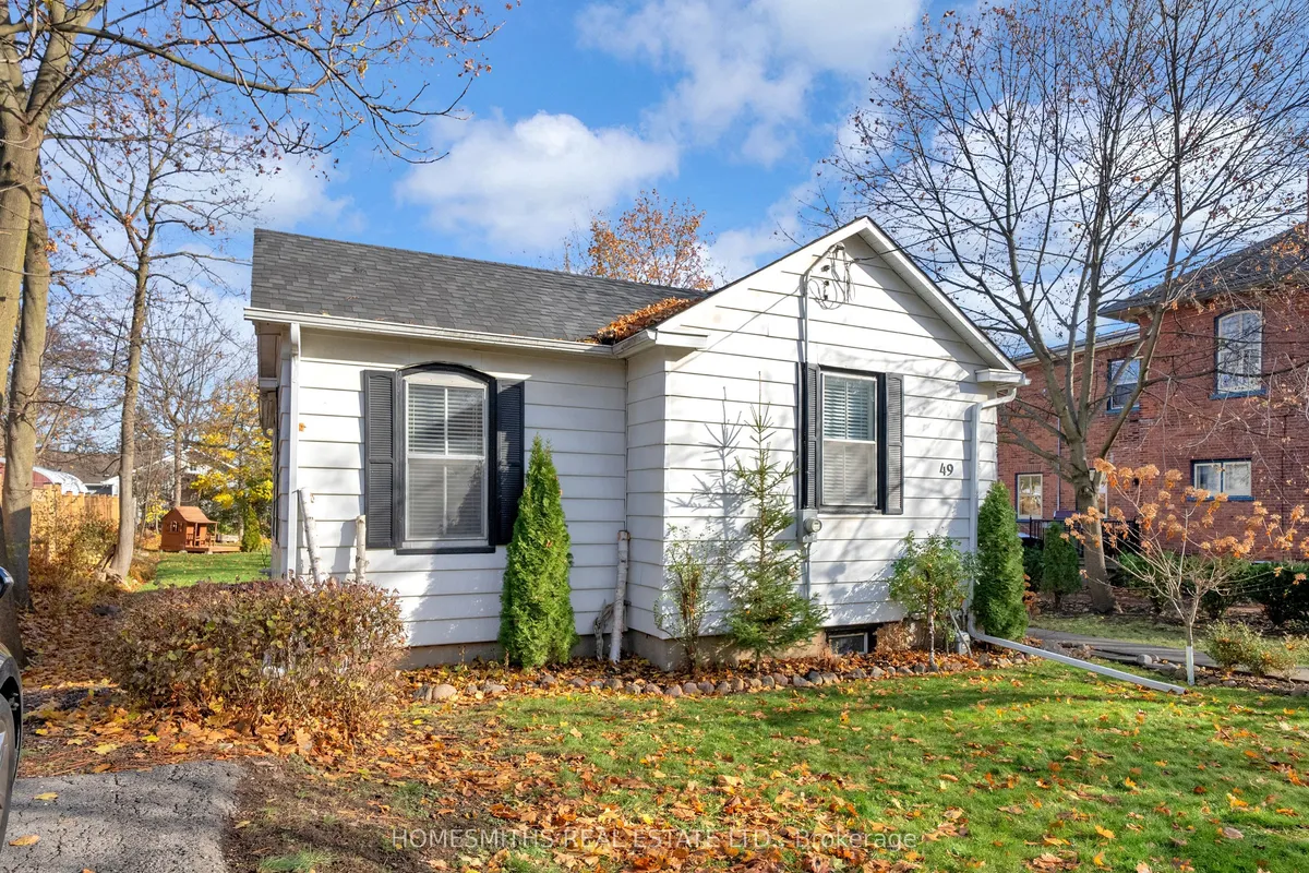 49 Centre Street, ON L1C 2Y2