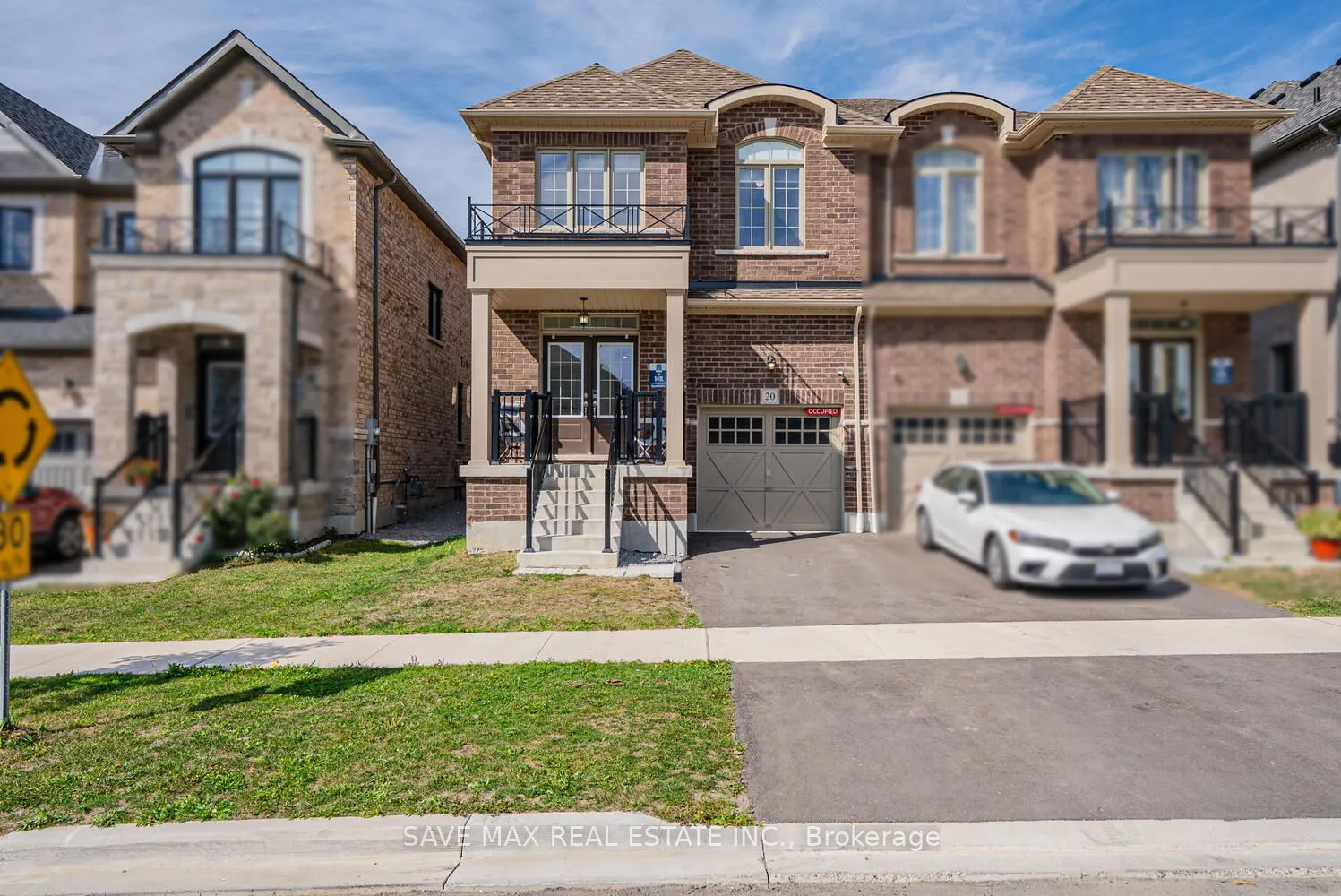 Semi-Detached  4 bedroom 3 bathroom at 20 Bertram Gate in Whitby - MLS# E12578854