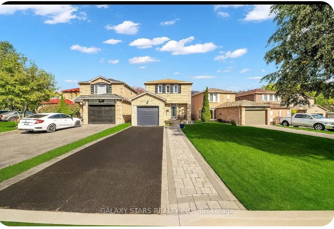 77 Radford Drive, ON L1T 2E5