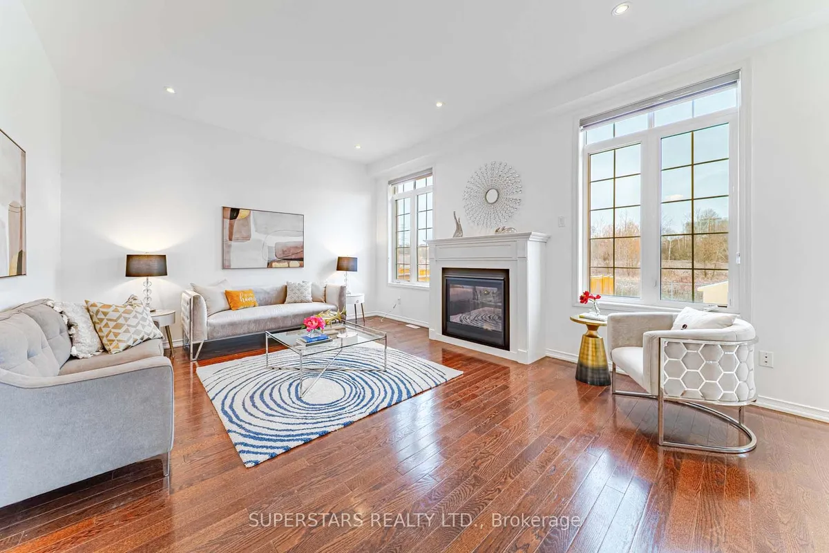 2517 Bandsman Crescent, ON L1L 0M1