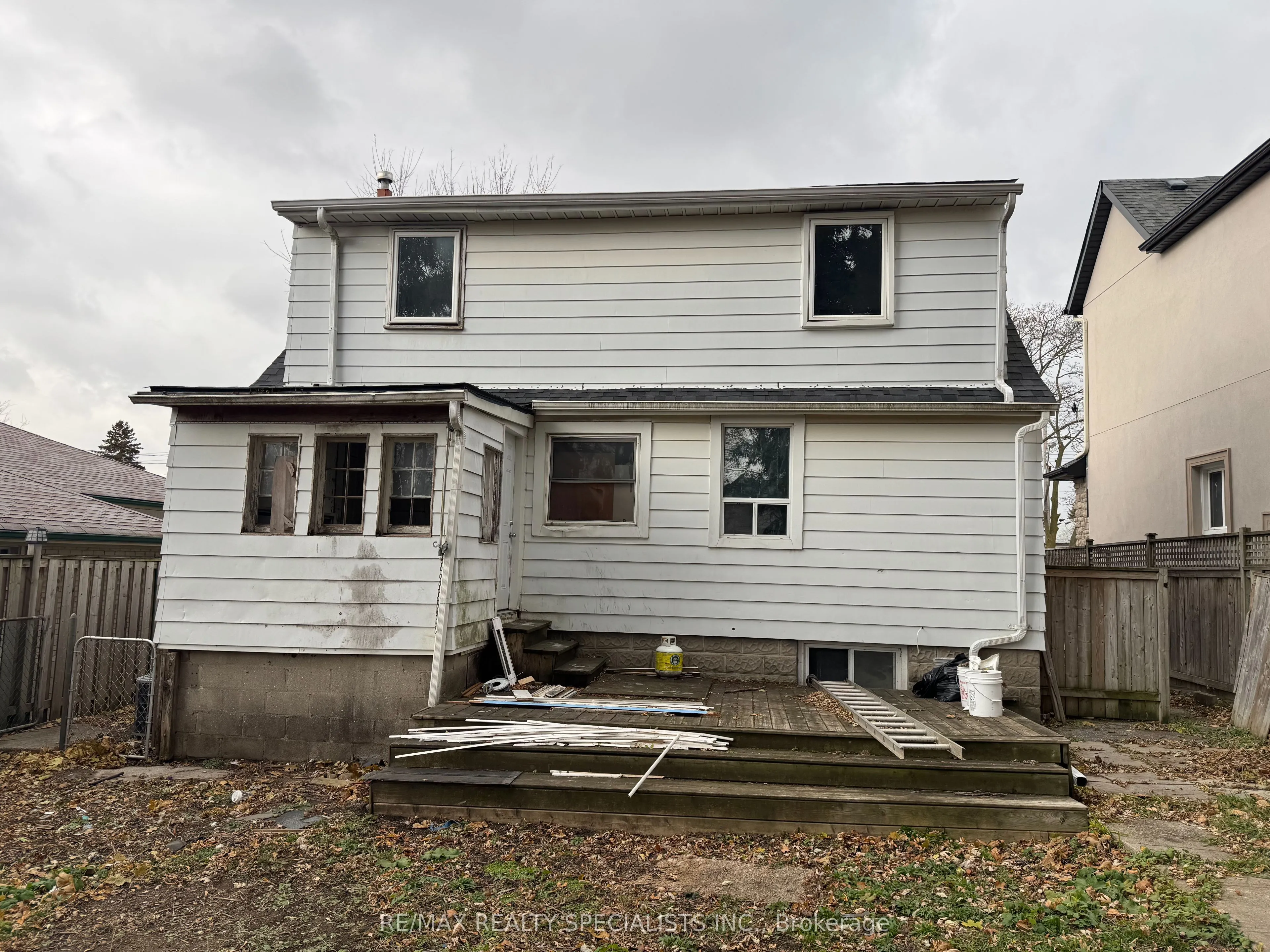 Detached living room at 1021 Pharmacy Avenue Toronto