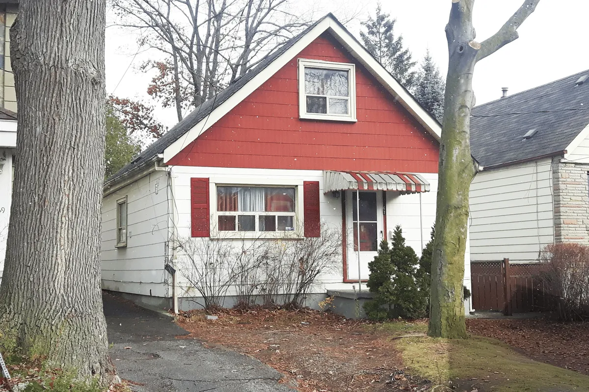 67 Mcdonald Avenue, ON M1L 3Y7