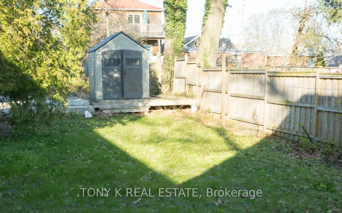 67 Mcdonald Avenue, ON M1L 3Y7