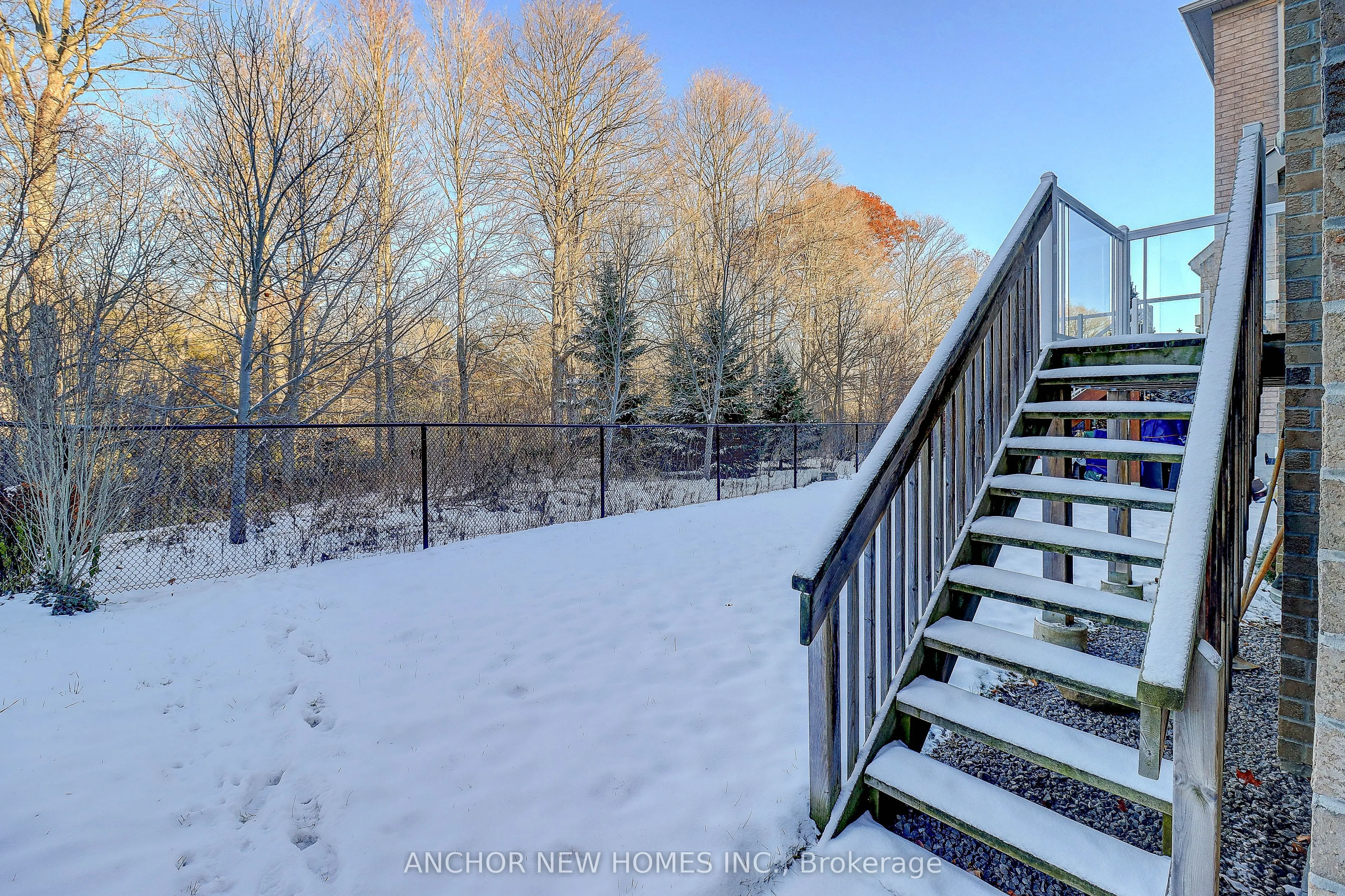 Detached kitchen at 2481 Earl Grey Avenue Pickering