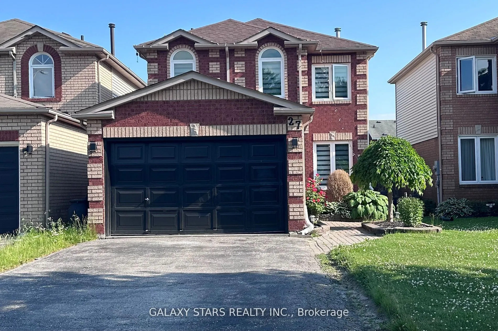 Detached 3 bedroom 3 bathroom at 27 John Walter Crescent in Clarington - MLS# E12595024