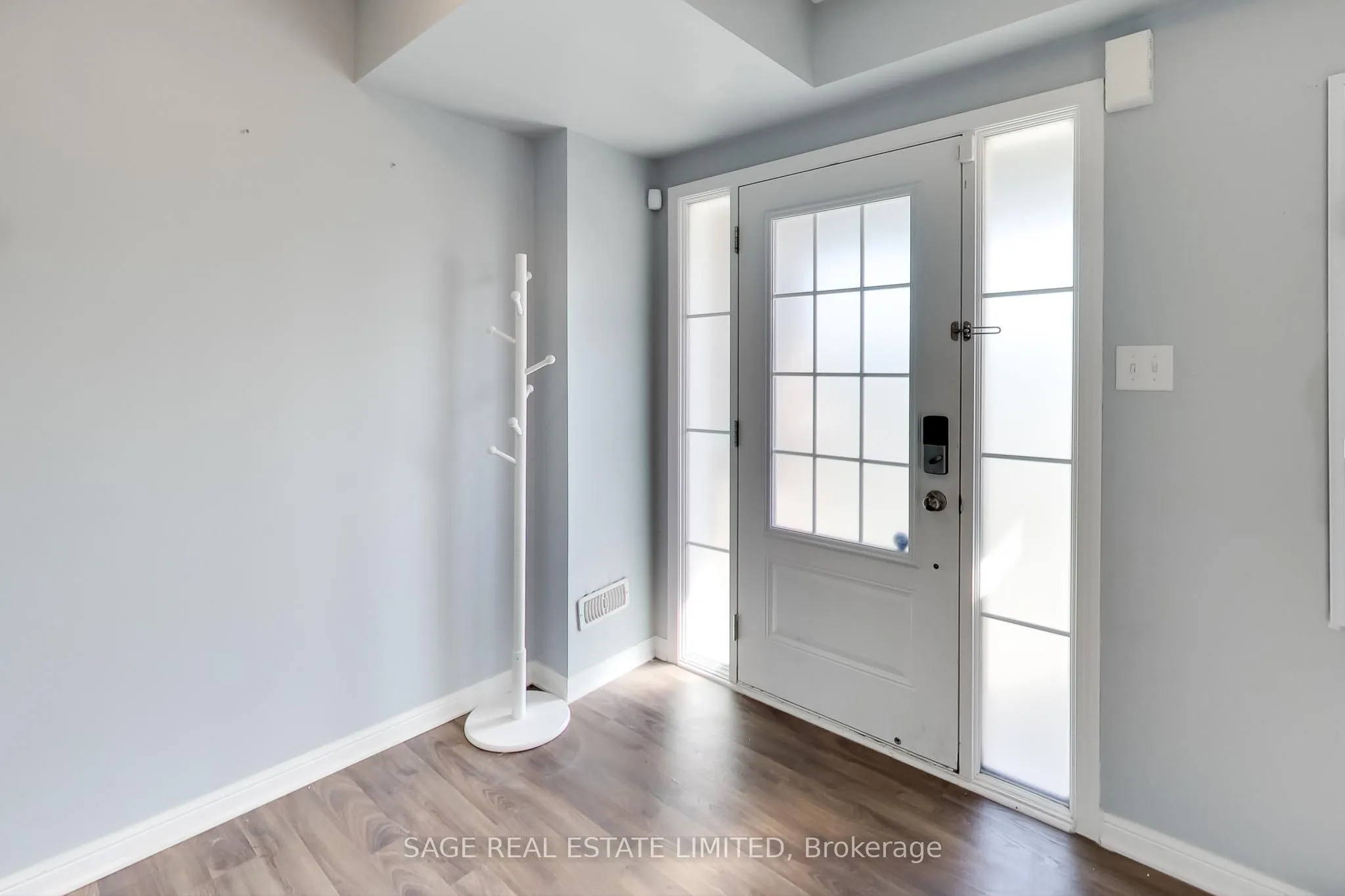 Att/Row/Townhouse 3 bedroom 3 bathroom at 1417 Salem Road in Ajax - MLS# E12595116