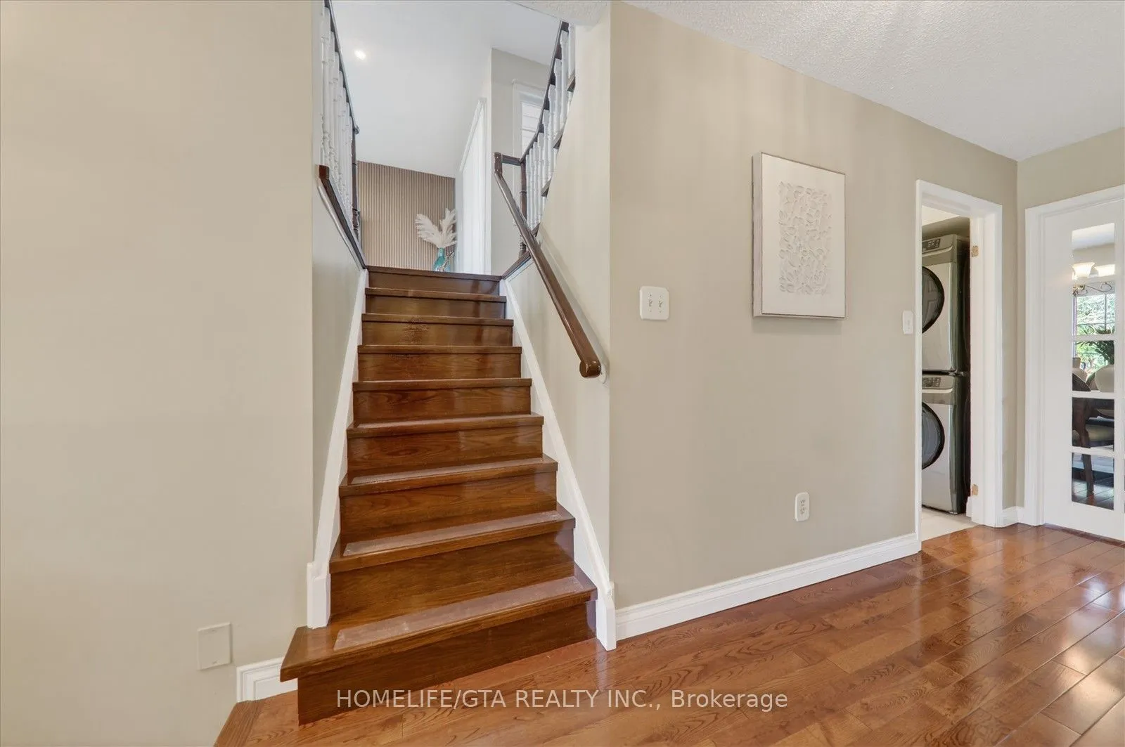 Detached interior view at 1865 Brookshire Square Pickering
