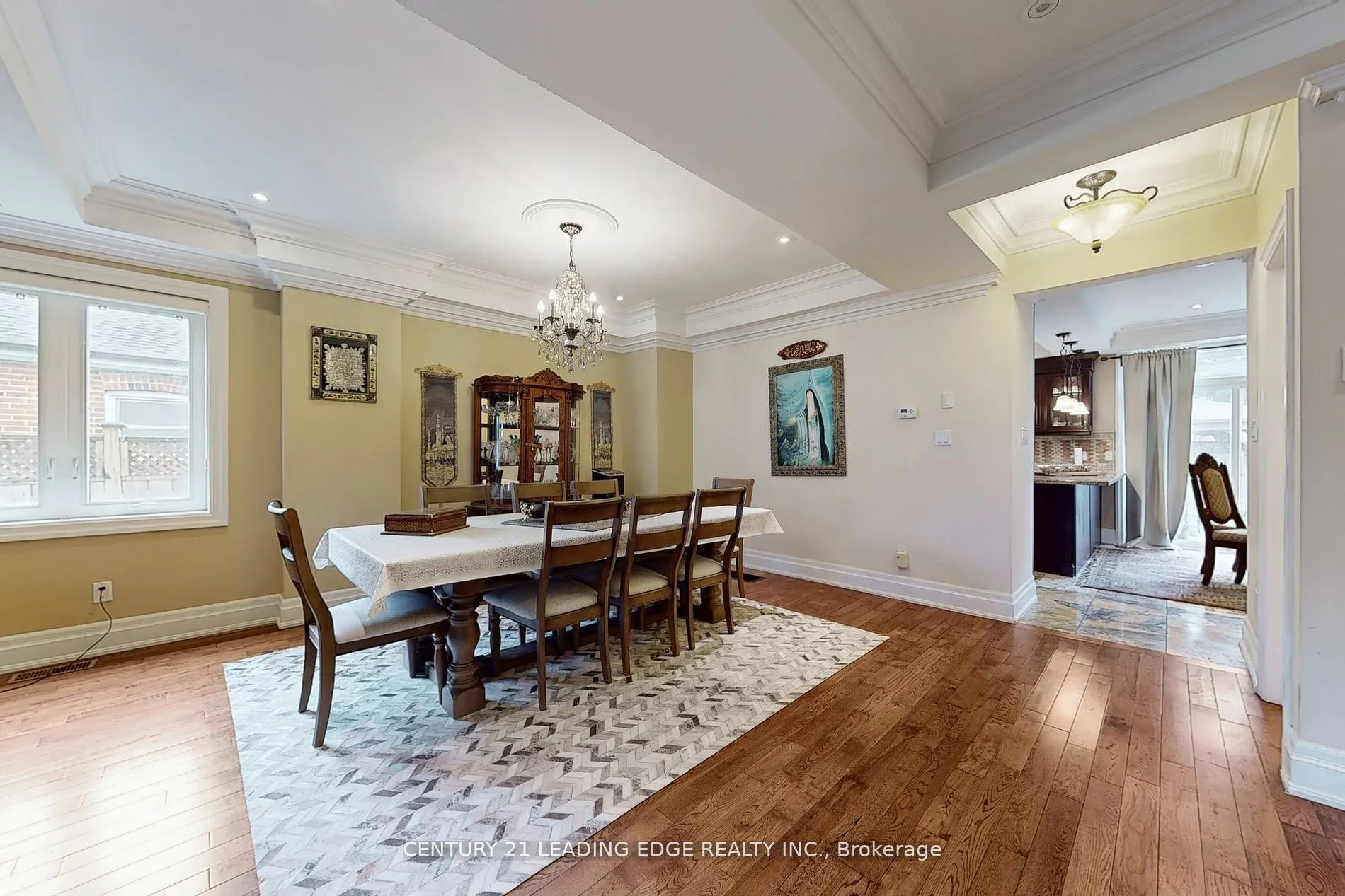 Detached kitchen at 11 Bellvare Crescent Toronto