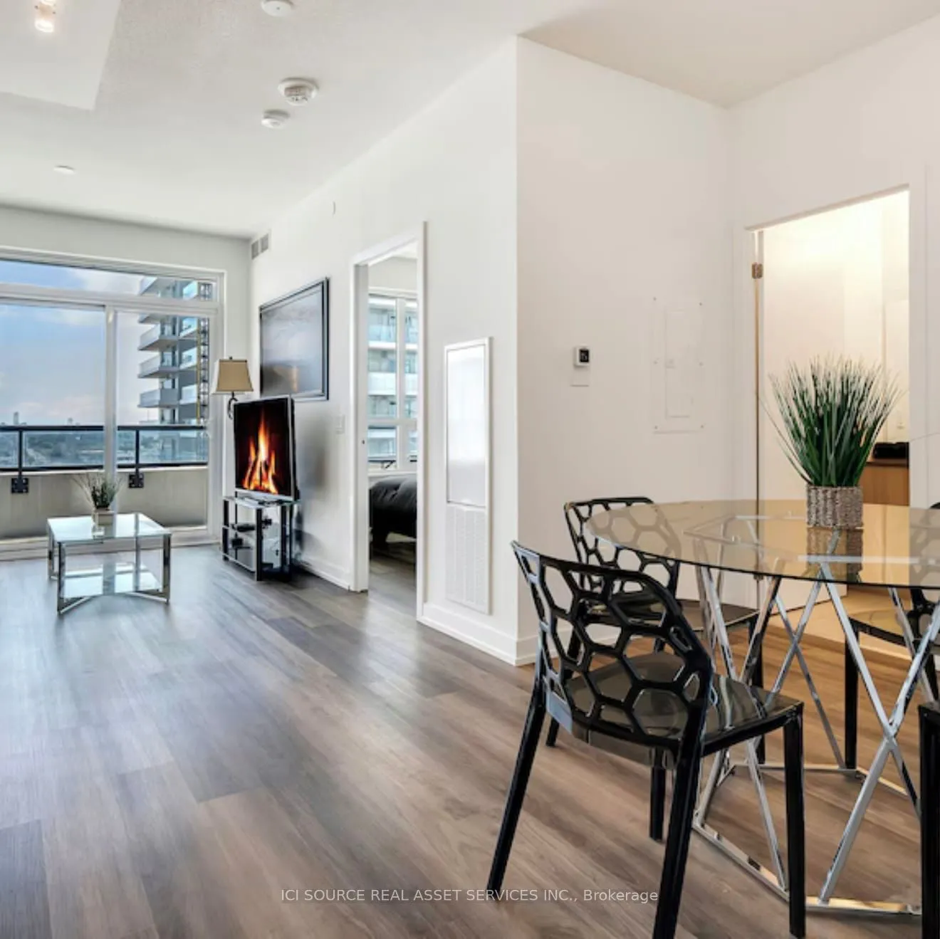 Condo Apartment 1 bedroom 1 bathroom at 1480 Bayly Street in Pickering - MLS# E12597124