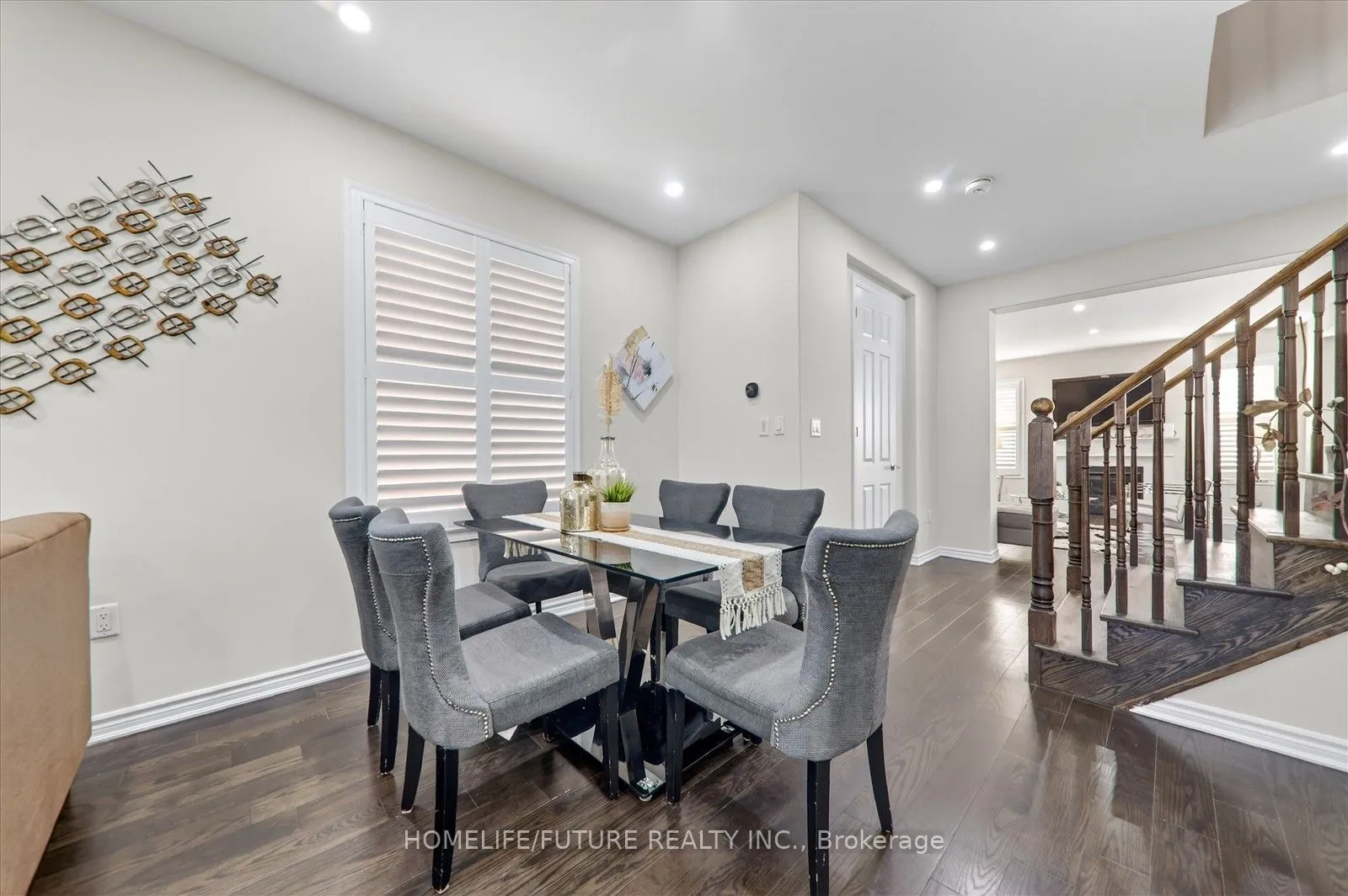 Detached living room at 1010 Dashwood Court Pickering