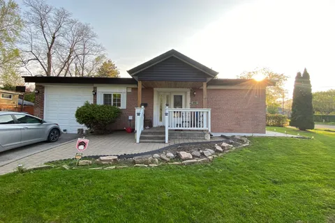 95 Nelson Street, Toronto, ON M1J 2V5