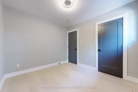 1876 Una Road, Pickering, ON L1V 3J6