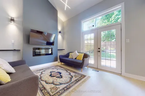 1876 Una Road, Pickering, ON L1V 3J6