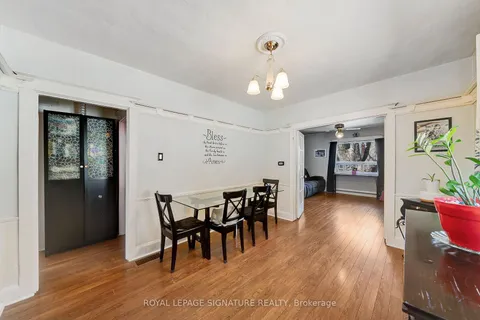 5(1&amp;3) Elward Blvd, Toronto, ON M1L 3L1