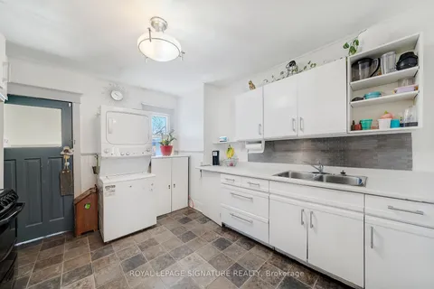 5(1&amp;3) Elward Blvd, Toronto, ON M1L 3L1