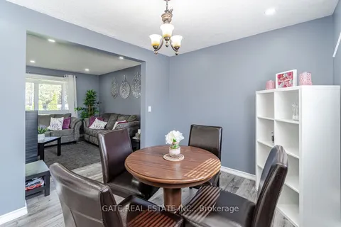 276 Blue Heron Dr, Oshawa, ON L1G 6X9