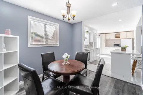 276 Blue Heron Dr, Oshawa, ON L1G 6X9