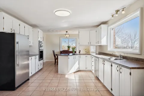 8733 Leskard Rd, Clarington, ON L0B 1M0