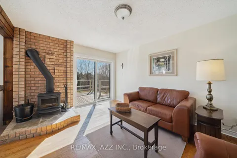 8733 Leskard Rd, Clarington, ON L0B 1M0