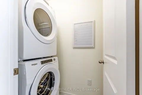 14 Cunliffe Lane, Ajax, ON L1S 0H4