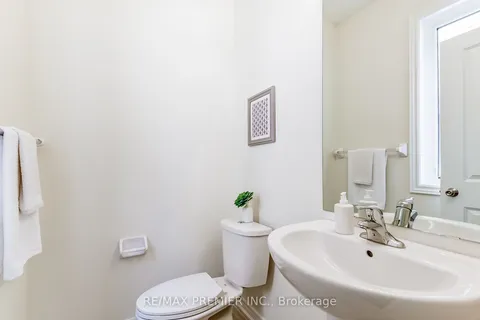 14 Cunliffe Lane, Ajax, ON L1S 0H4