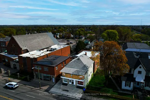 381 Simcoe St, Oshawa, ON L1H 4J2