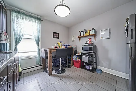 191 Simcoe St, Oshawa, ON L1H 4H2