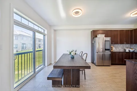 1 Auckland Dr, Whitby, ON L1P 0H3