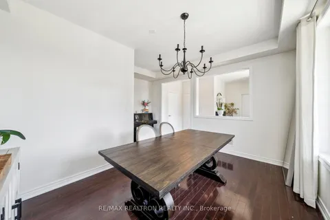 1 Auckland Dr, Whitby, ON L1P 0H3