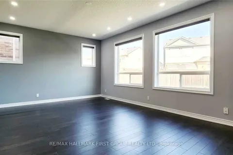 146 Britannia Ave, Oshawa, ON L1L 0C1