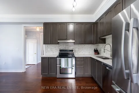 2494 Earl Gray Ave, Pickering, ON L1X 0B9