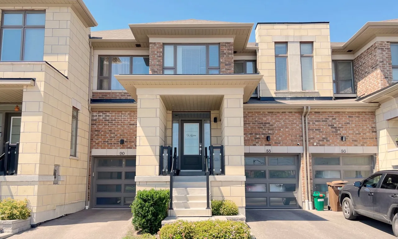 88 Donald Fleming Way, Whitby, ON L1R 0N8