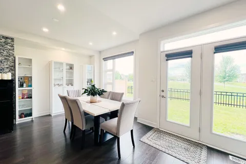 88 Donald Fleming Way, Whitby, ON L1R 0N8