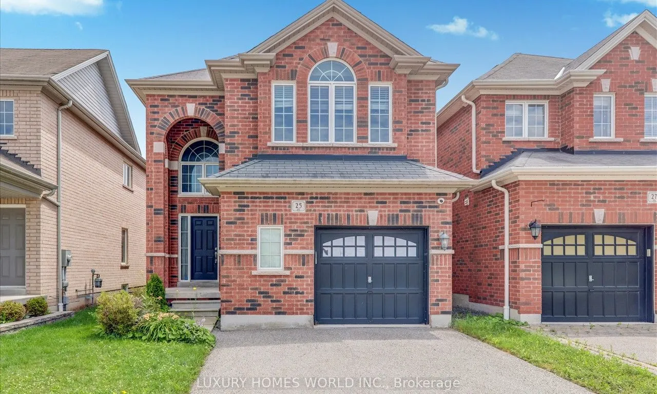 25 Swansea St, Whitby, ON L1P 0A6