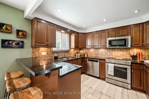62 George Reynolds Dr, Clarington, ON L1E 2E2