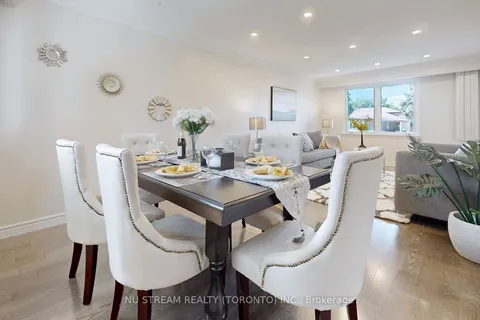 61 Manorglen Cres, Toronto, ON M1S 1W3