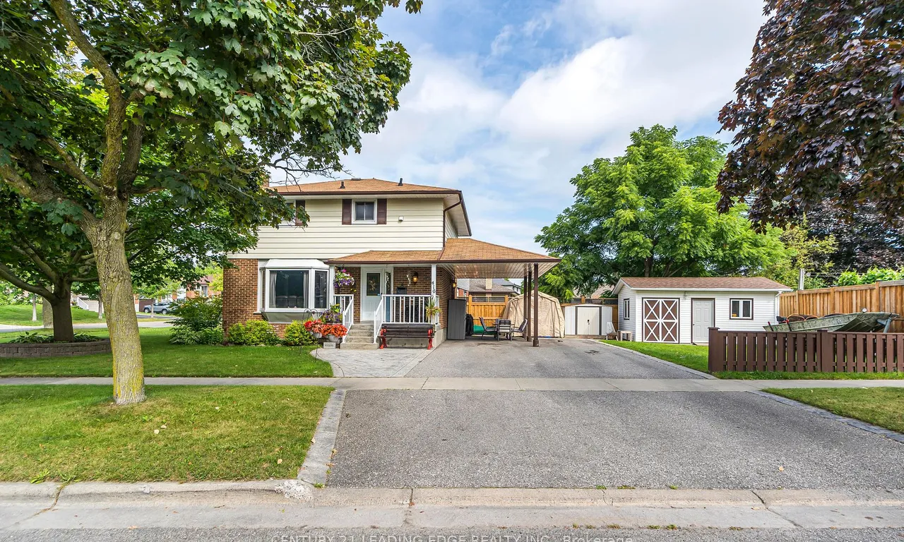 416 Mayfair Ave, Oshawa, ON L1G 2X9