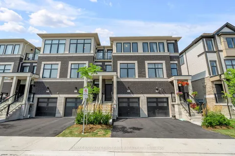 353 Okanagan Path, Oshawa, ON L1H 0B1