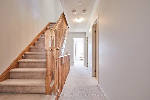 2278 CHEVRON PRINCE Path, Oshawa, ON L1L 0K8