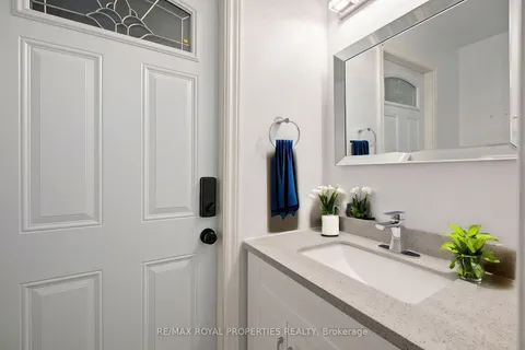 55 Addley Cres, Ajax, ON L1T 1V3