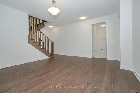 1046 Thompson Dr, Oshawa, ON L1L 0V6