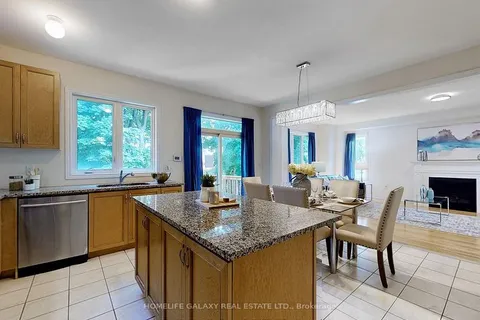 27 Neelands Cres, Toronto, ON M1E 0B6