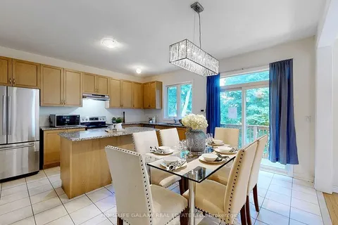 27 Neelands Cres, Toronto, ON M1E 0B6