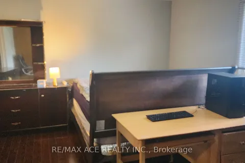 61 Warwick Castle Crt, Toronto, ON M1B 3E5