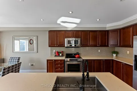 54 Mildenhall Pl, Whitby, ON L1M 0E5
